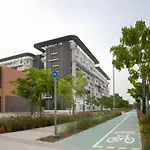 Masdar 2Br Apt Cozy Calm Poolside