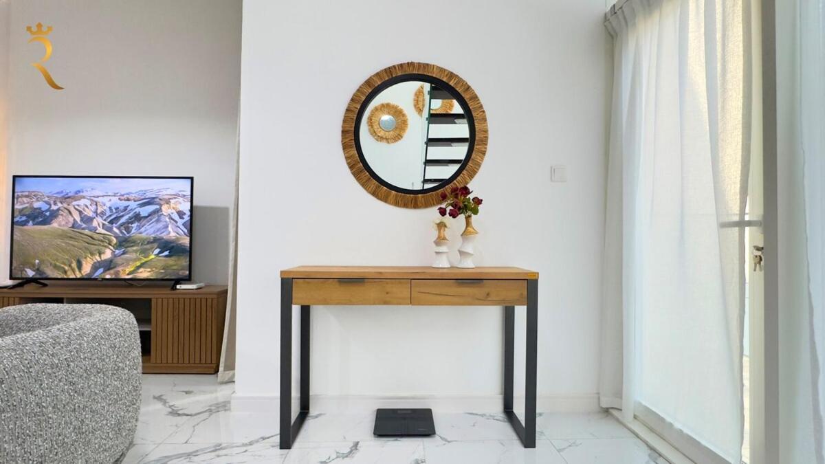 Apartment Masdar 2br Cozy Calm Poolside Abu Dhabi