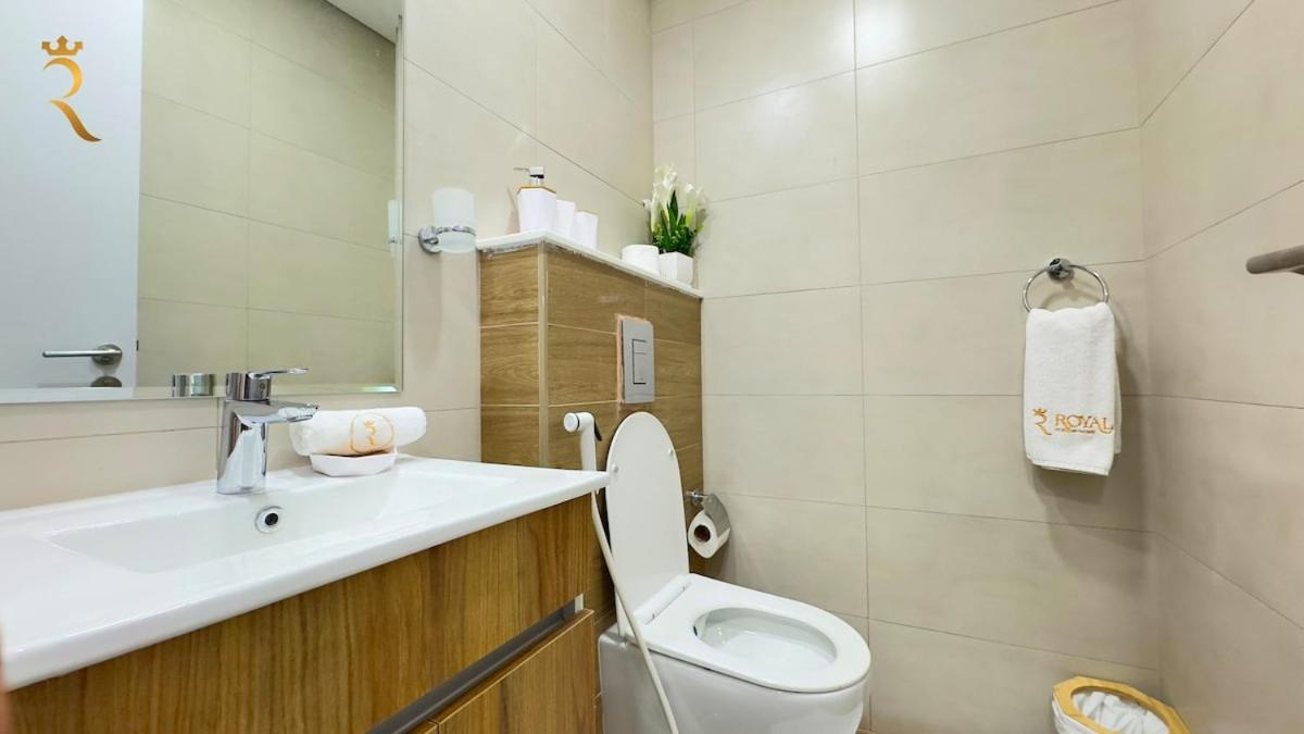Masdar 2br Cozy Calm Poolside Apartment
