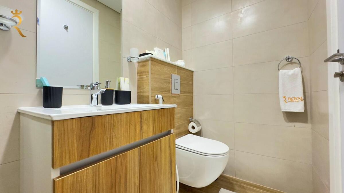 Apartment Masdar 2br Cozy Calm Poolside