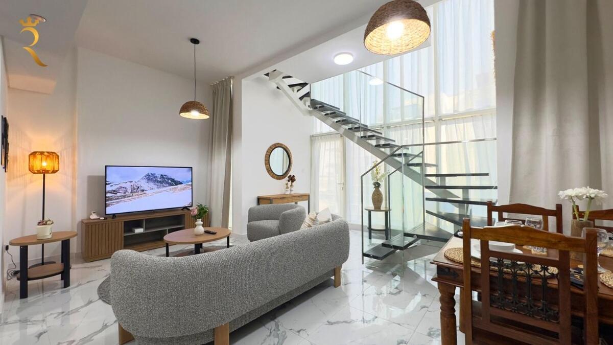Apartment Masdar 2br Cozy Calm Poolside Abu Dhabi